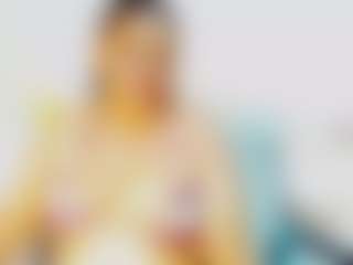 Live cam show with CocoFlames75 - Black MILF on livesuperchat.net