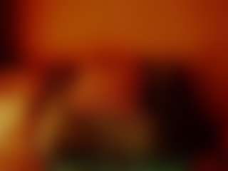CocoFlames75 MILF webcam performer live streaming