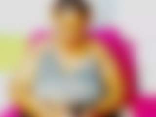 CocoFlames75 MILF webcam performer live streaming