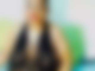 Live cam show with CocoFlames75 - Solo on Camsoda