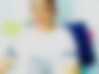 Live cam show with CocoFlames75 - Middle Aged on Dolls Live