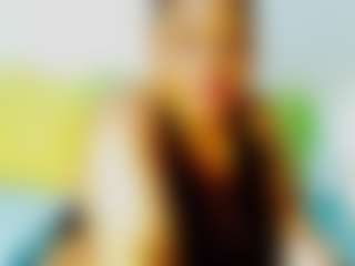 Live cam show with CocoFlames75 - Striptease on Camiplay Live