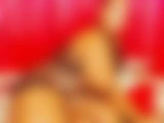Live cam show with DivineBooty93 - Chubby on Milf Play