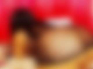 Live cam show with DivineBooty93 - Thick on Pornisteam.com