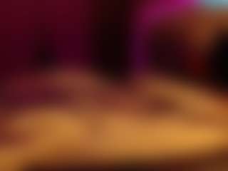 LusciousLipsT's Live Sex Cam Show