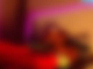 Live cam show with LusciousLipsT - Ebony Amateur on fapnchat
