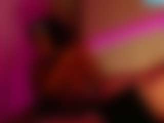 LusciousLipsT's Live Sex Cam Show