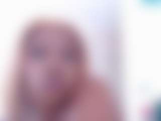 Live cam show with LusciousLipsT - Living Room on PervPlay.com