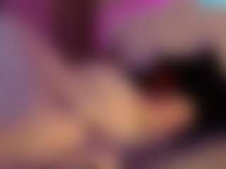 LusciousLipsT's Live Sex Cam Show