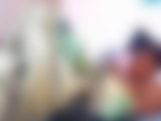 LusciousLipsT's Live Sex Cam Show