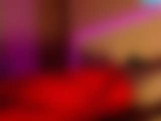 LusciousLipsT's Live Sex Cam Show
