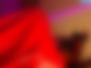LusciousLipsT's Live Sex Cam Show