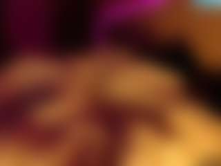 Live cam show with LusciousLipsT - Bedroom Black on AdultVida.com