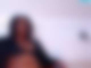 Live cam show with LusciousLipsT - Bedroom Ebony on Mixed Magazine Live
