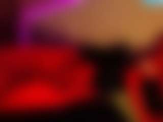 LusciousLipsT's Live Sex Cam Show