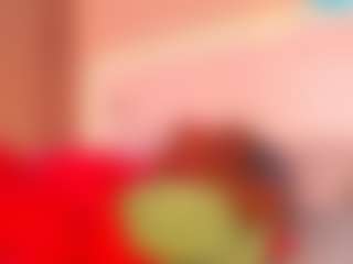 Live cam show with LusciousLipsT - Living Room on Uber Horny