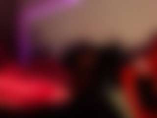 LusciousLipsT's Live Sex Cam Show