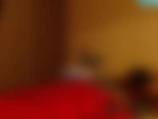 LusciousLipsT's Live Sex Cam Show
