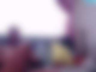 Live cam show with LusciousLipsT - Bedroom Black on livesuperchat.net