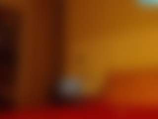 LusciousLipsT's Live Sex Cam Show