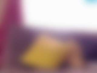 LusciousLipsT's Live Sex Cam Show