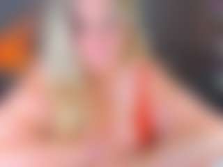 AdabelaUrHotDreamのライブセックスチャットショー