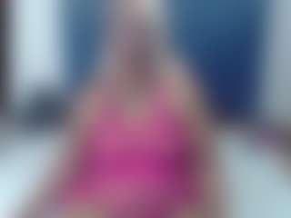 lilyhung2 MILF webcam performer live streaming