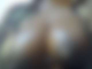 Live cam show with Sessley - Lactating on Porn Luv