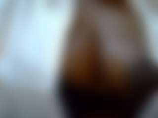 Live cam show with Sessley - Lactating on TastyBlacksLive