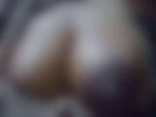 Live cam show with Sessley - Lactating on live18s.com