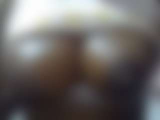 Live cam show with Sessley - Lactating on Camiplay Live