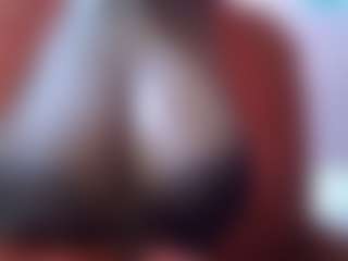 Live cam show with Sessley - Lactating on Soda Cam