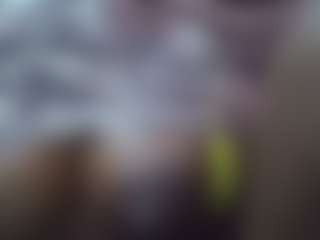 Live cam show with Sessley - Lactating on Dolls Live