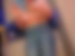 Live cam show with laurenhills - Kitchen on Cam Slut
