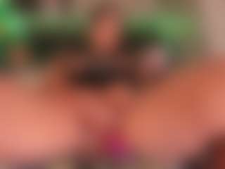 Live cam show with laurenhills - Kitchen on crypto-cams