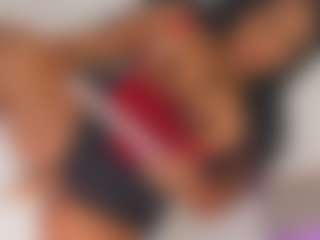 Live cam show with Bellababy - Ebony Big Tits on milfzrlive.com