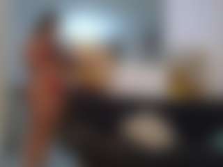 Live cam show with gisellereyess - Outside on live18s.com