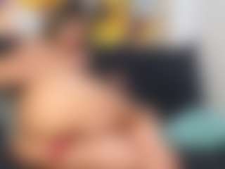 Live cam show with gisellereyess - Outside on Camsoda