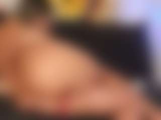 Live cam show with gisellereyess - Outside on Camsoda