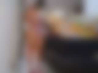 Live cam show with gisellereyess - Outside on Lustler