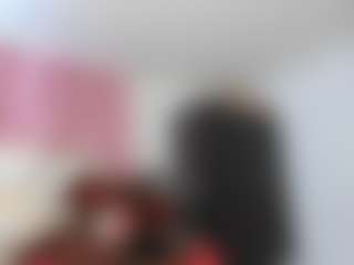 Live cam show with gisellereyess - Outside on Mixed Magazine Live