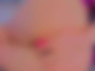 Live cam show with GiseleAlid - Tongue on UwU Esports