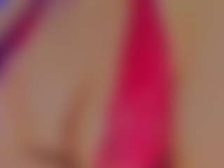 Live cam show with GiseleAlid - Tongue on Pornisteam.com