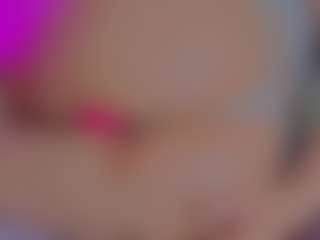 Live cam show with GiseleAlid - Tongue on livesuperchat.net