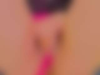 Live cam show with GiseleAlid - Body Massage on Camsoda