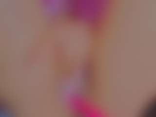 Live cam show with GiseleAlid - Tittyfuck on Camsoda