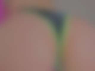Live cam show with GiseleAlid - Tongue on galaxygirlnitro.com