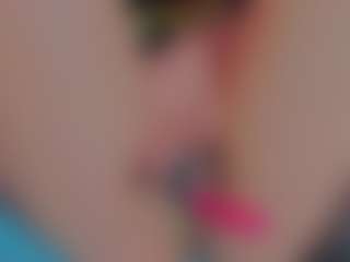 Live cam show with GiseleAlid - Tongue on CamClone