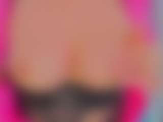 Live cam show with GiseleAlid - Tongue on Mixed Magazine Live