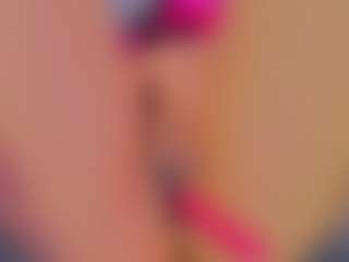 Live cam show with GiseleAlid - Tongue on SinfulBabes